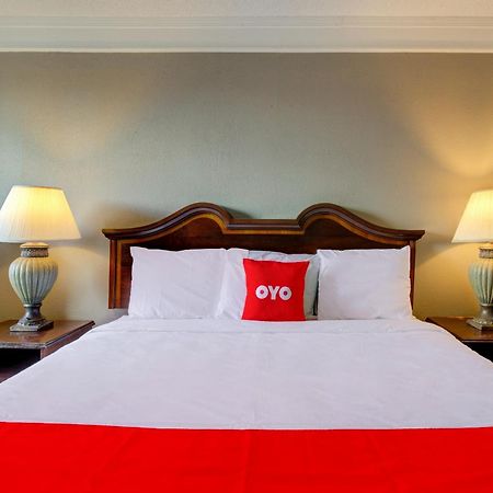 Oyo Hotel Douglas Ga Us-441 Buitenkant foto