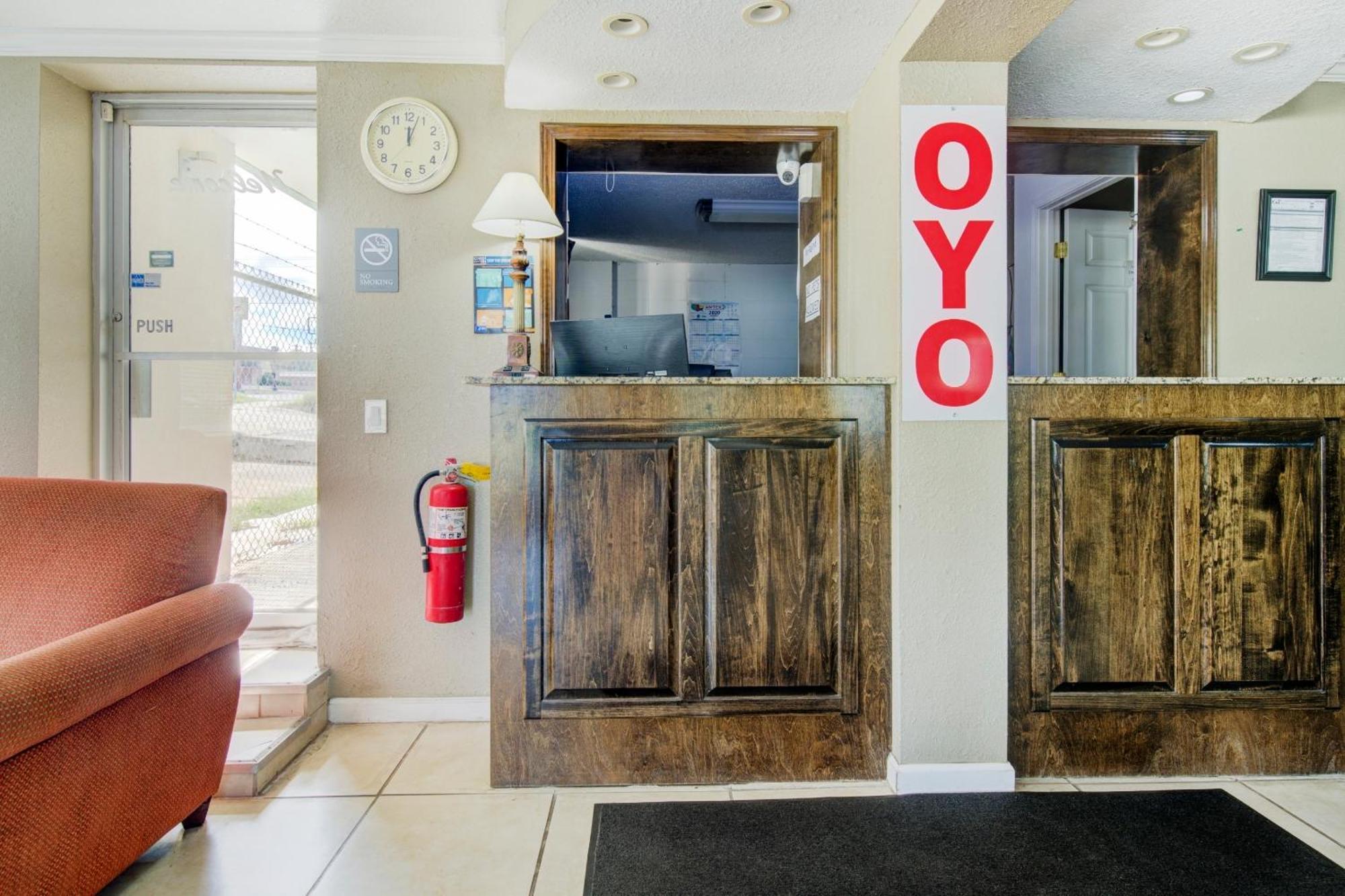 Oyo Hotel Douglas Ga Us-441 Buitenkant foto