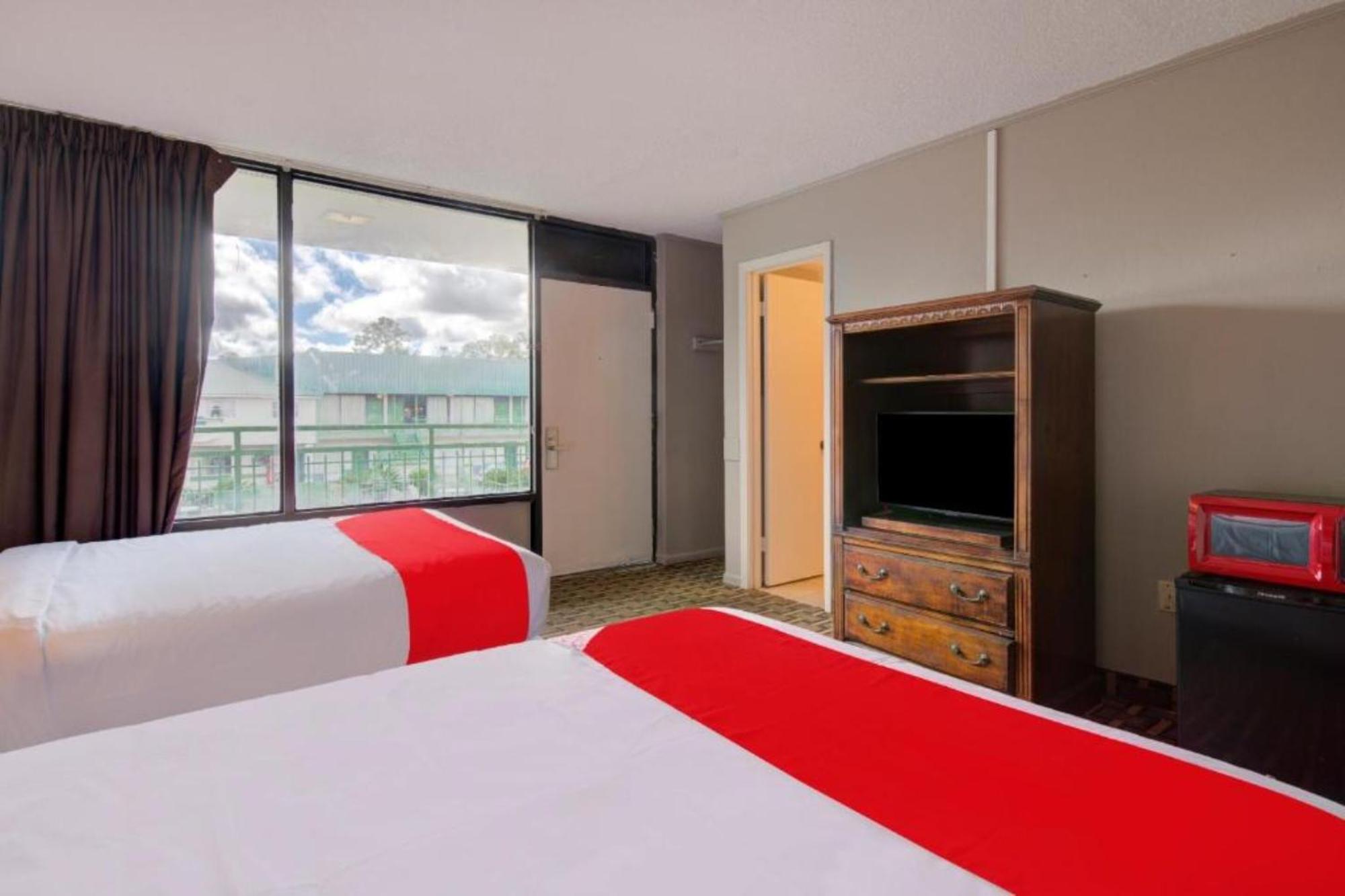 Oyo Hotel Douglas Ga Us-441 Buitenkant foto