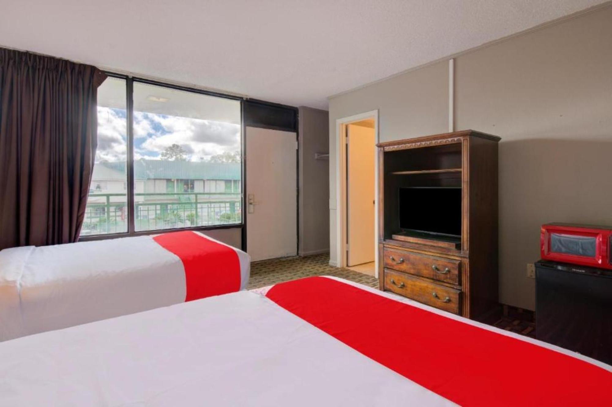 Oyo Hotel Douglas Ga Us-441 Buitenkant foto